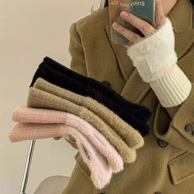 Luxurious Plush Fingerless Gloves for Women
