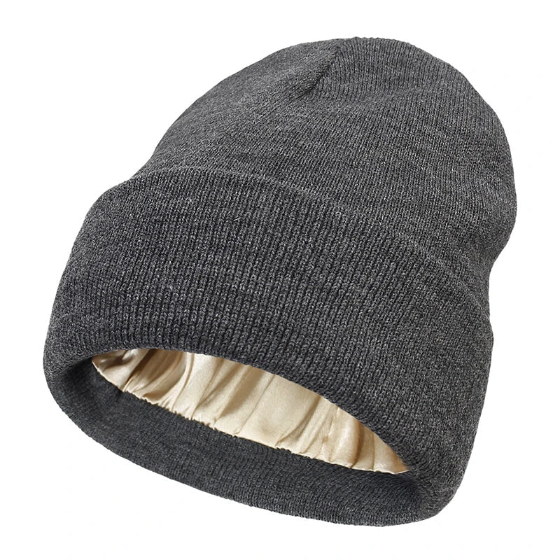 Women's Satin-Lined Beanie Hat for Cozy Warmth and Style