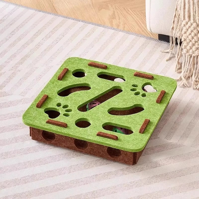 Felt Interactive Cat Puzzle Box
