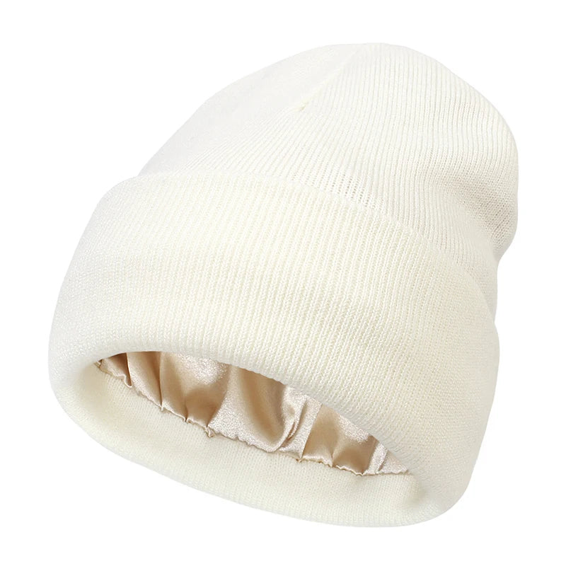 Women's Satin-Lined Beanie Hat for Cozy Warmth and Style
