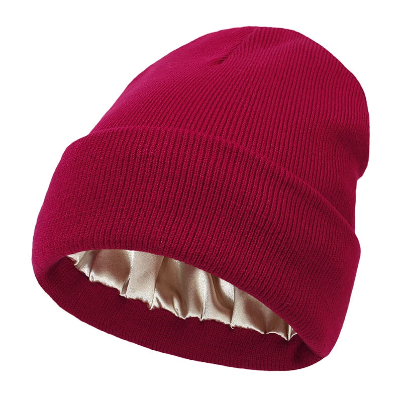 Women's Satin-Lined Beanie Hat for Cozy Warmth and Style
