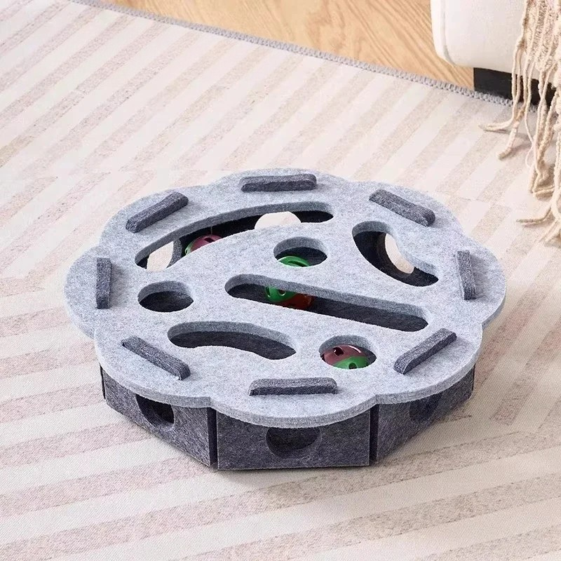 Felt Interactive Cat Puzzle Box