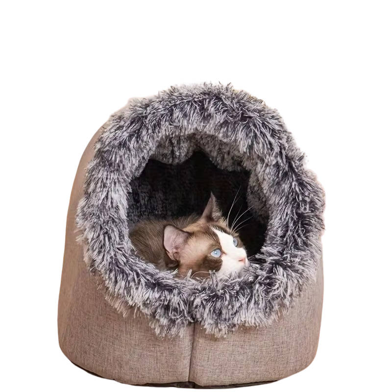 Cozy Winter Cat Bed for Warm, Snug Naps
