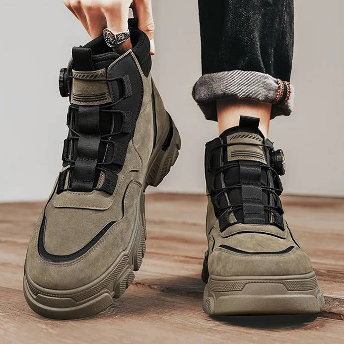 Men's Rugged Heavy-Duty Work Boots for Tough Jobs