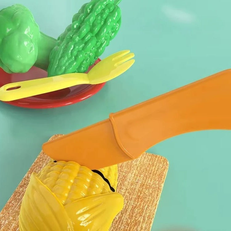 Kids’ Play Kitchen with Realistic Flowing Water Feature