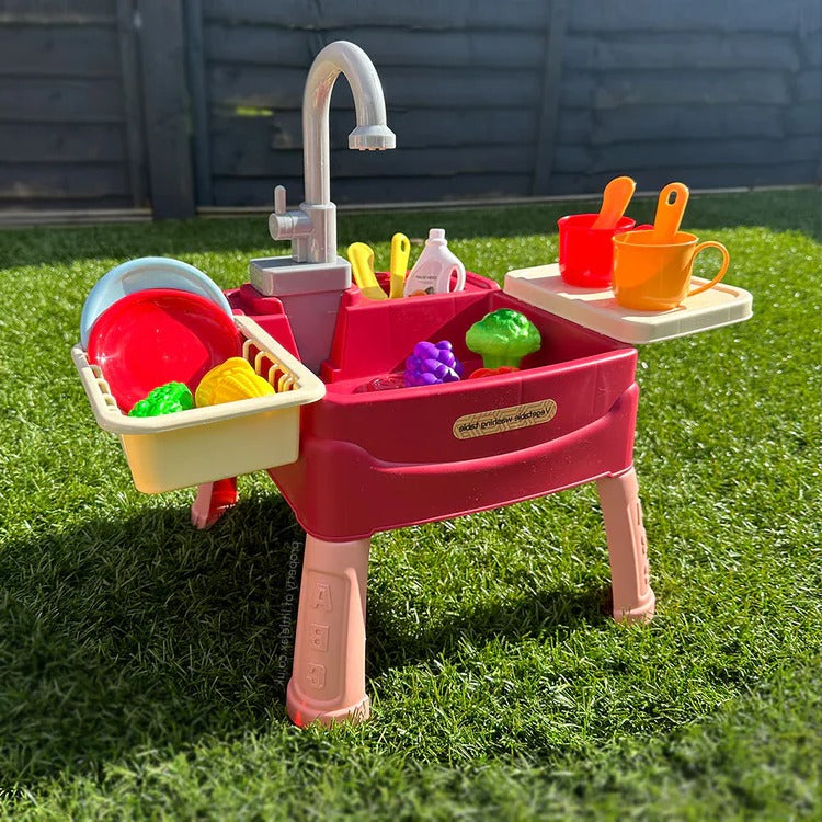 Kids’ Play Kitchen with Realistic Flowing Water Feature