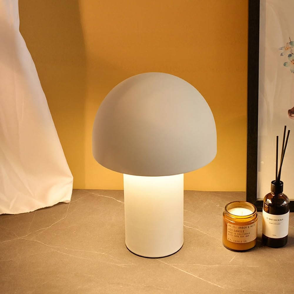 Sleek Wireless Table Lamp