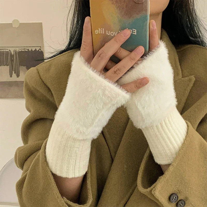 Luxurious Plush Fingerless Gloves for Women